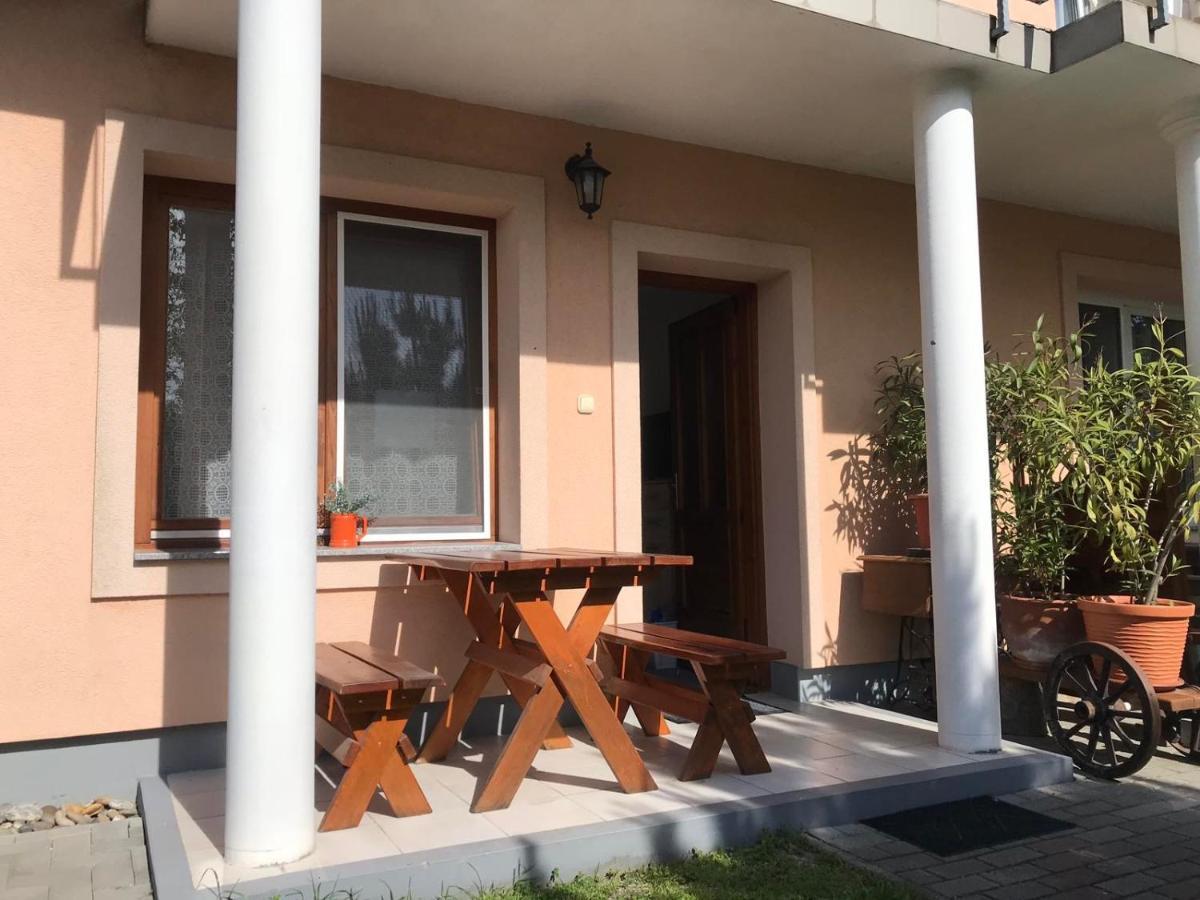 Villa Monika Keszthely Luaran gambar
