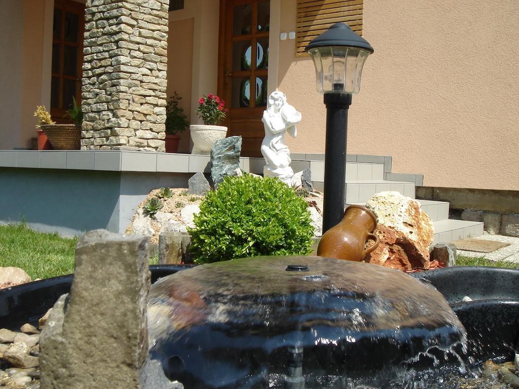 Villa Monika Keszthely Luaran gambar