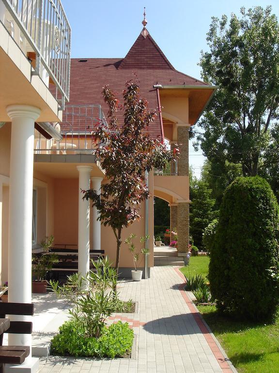 Villa Monika Keszthely Luaran gambar