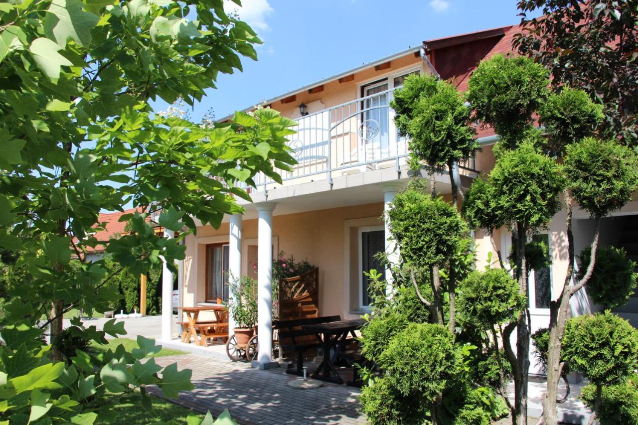 Villa Monika Keszthely Luaran gambar